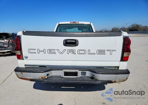 2005 Chevrolet Silverado K1500 z USA, uszkodzony, nr VIN 1GCEK14X55Z123342